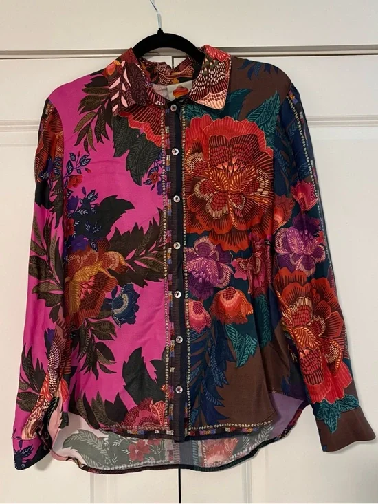 Farm Rio Blouse - Picture 2 of 8